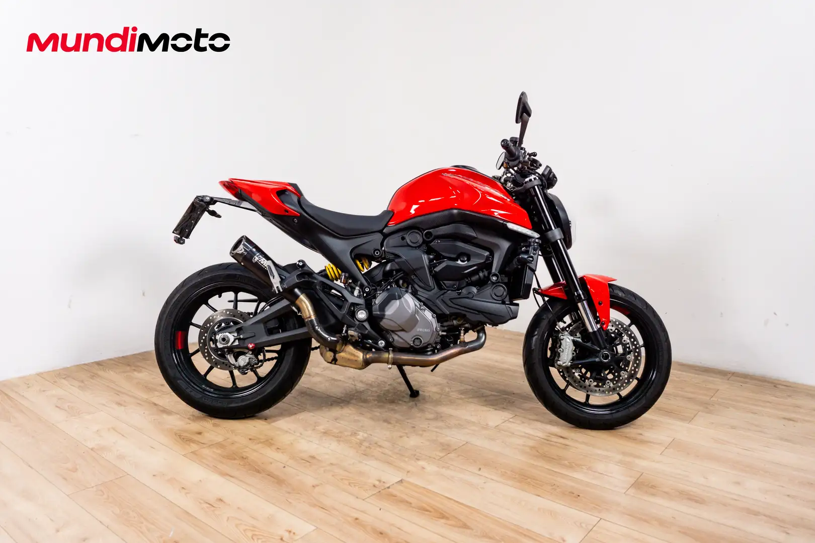 Ducati Monster 937 - 1