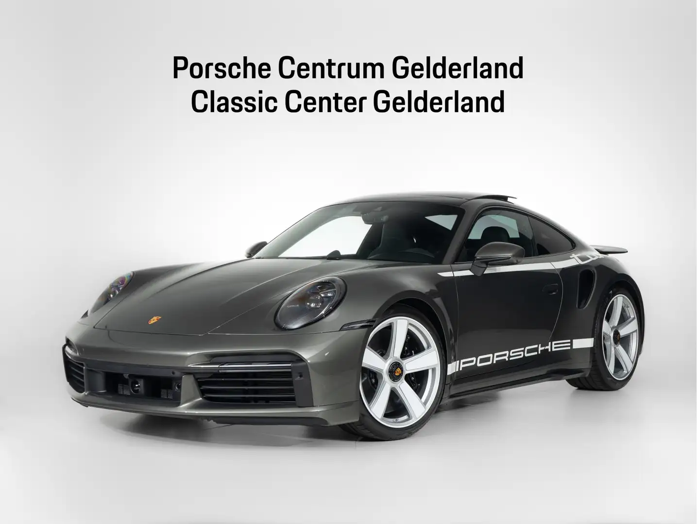 Porsche 992 Turbo 50 Years Groen - 1