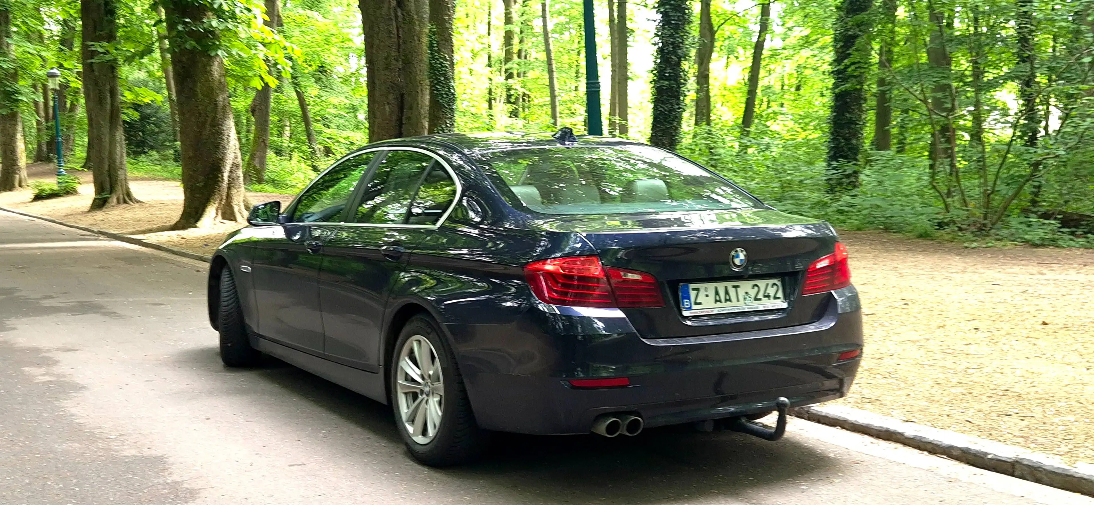 BMW 518 518 dA      EURO 6b  FULL OPTION    CT ET CAR PASS   GARANTIE 12 MOIS PRET A IMMATRICULATION — photo 12