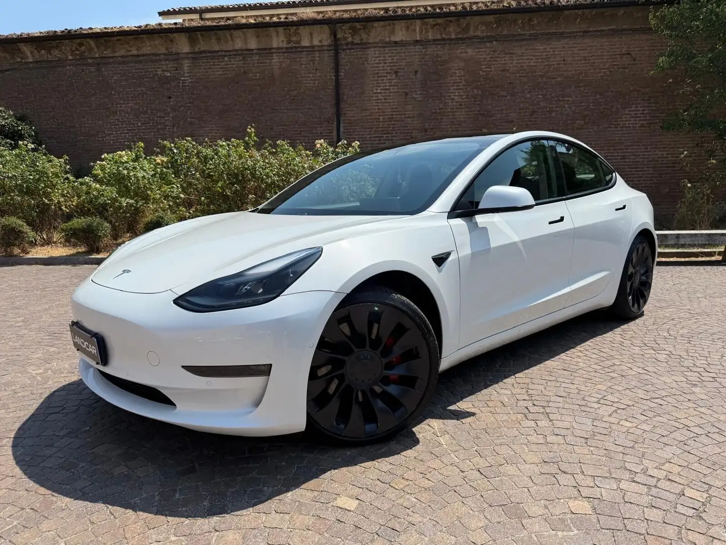 Tesla Model 3 Long Range Performance AWD Weiß - 1