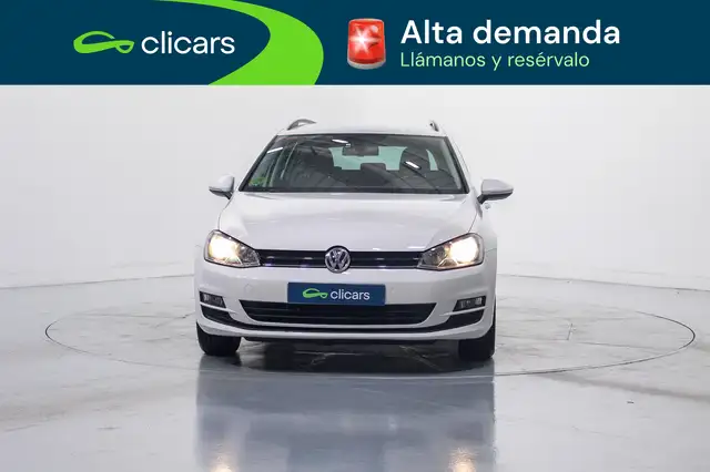 Volkswagen Golf view 2