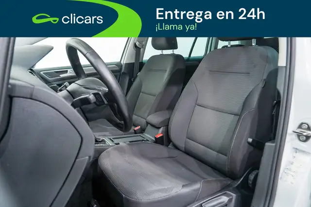 Volkswagen Golf view 14
