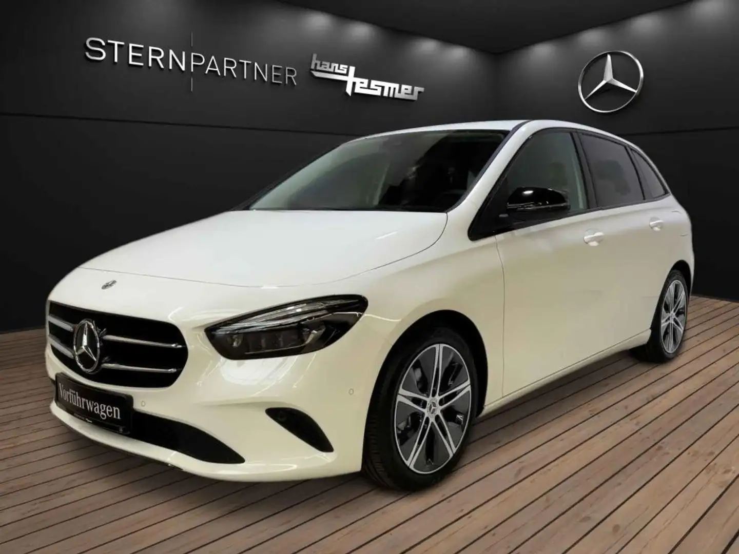 Mercedes-Benz B 180 Progressiv, Night-P, Kamera, CarPlay, MuB Weiß - 2
