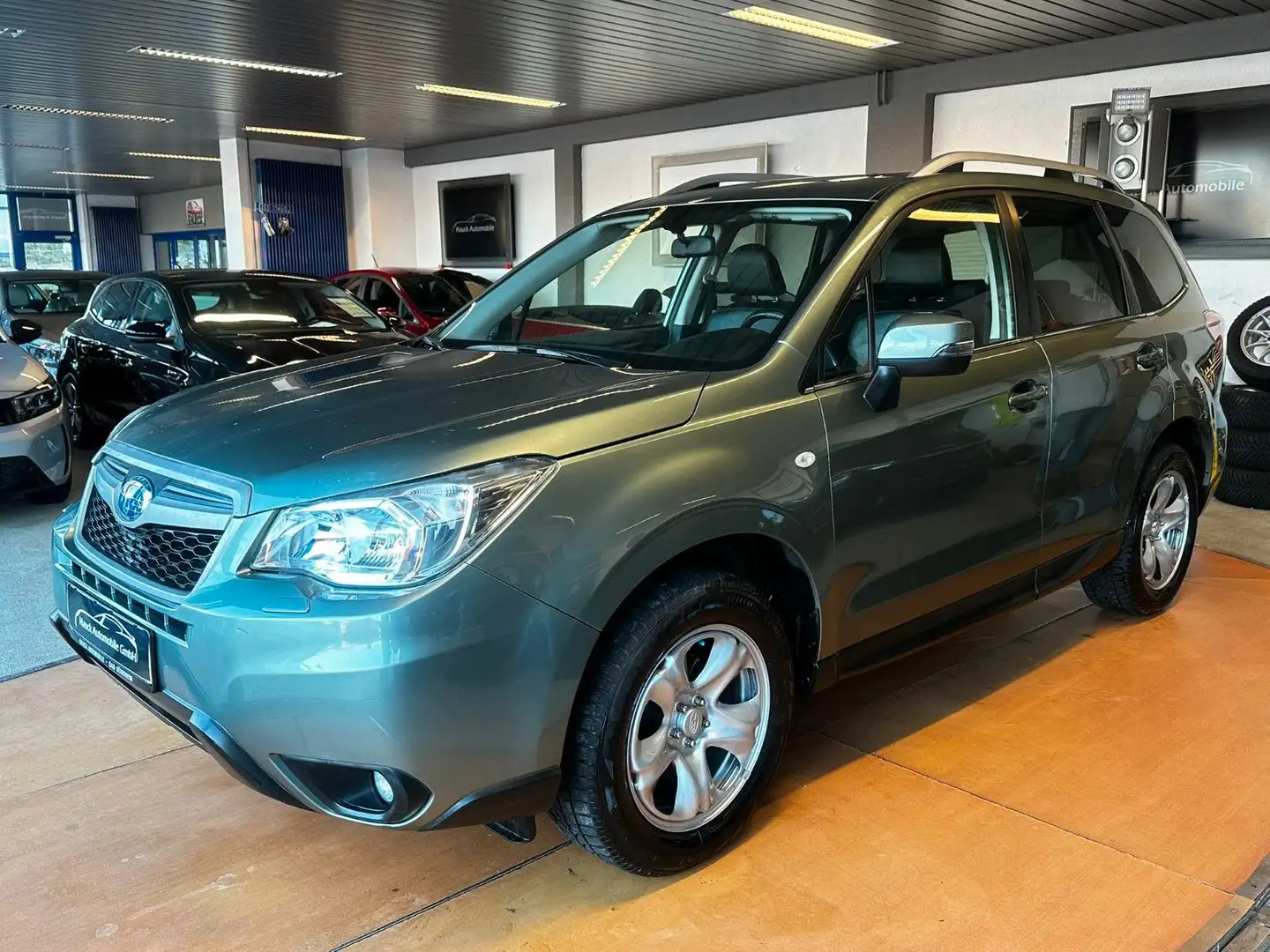 Subaru Forester Active 4X4/LEDER/NAVI/PANO/KAMERA/SHZ Grün - 1