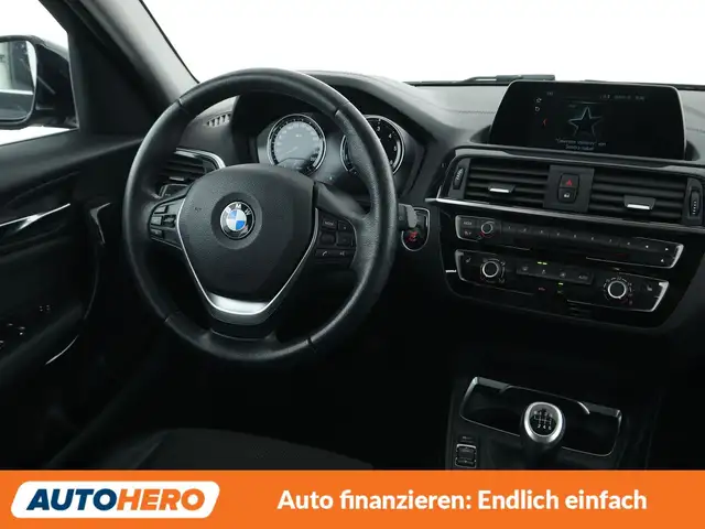 BMW 1 Series view 13