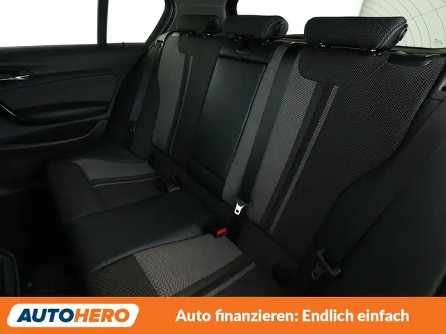 BMW 1 Series view 14