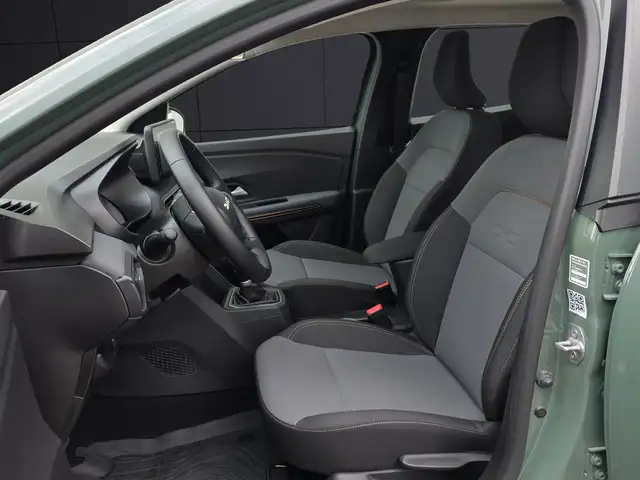 Dacia Sandero view 10