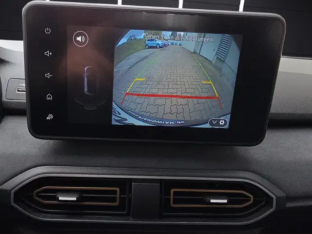 Dacia Sandero view 13