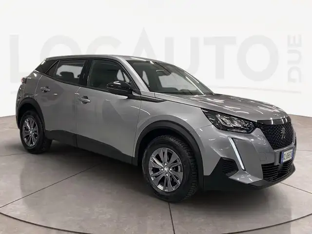 Peugeot 2008 view 3