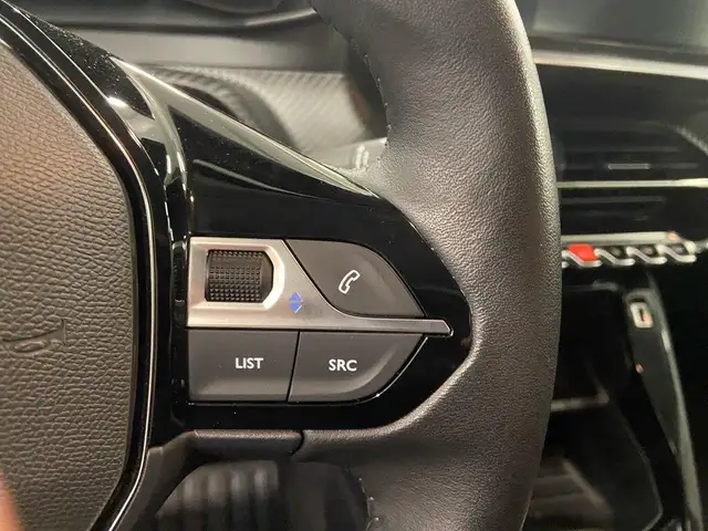 Peugeot 2008 view 14