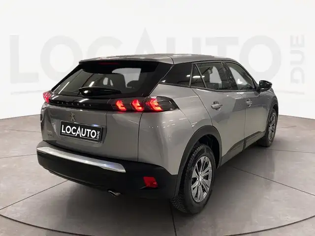 Peugeot 2008 view 4