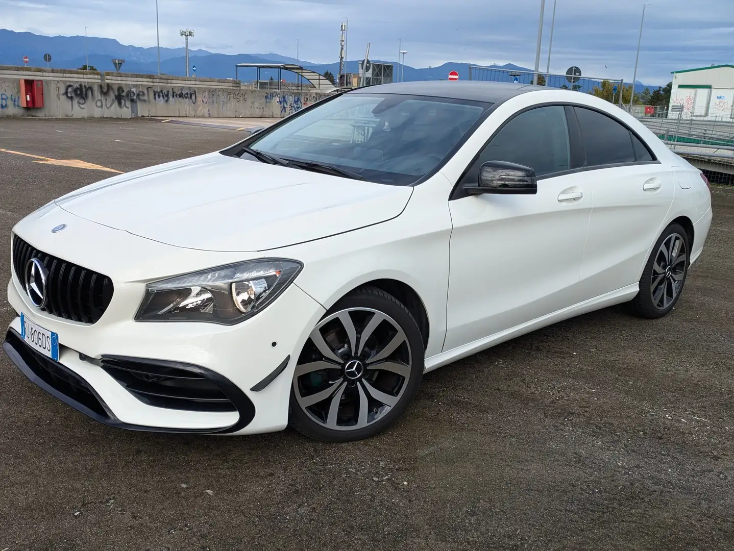 Mercedes-Benz CLA 200 CLA - C117 d Premium auto FL Bianco - 1