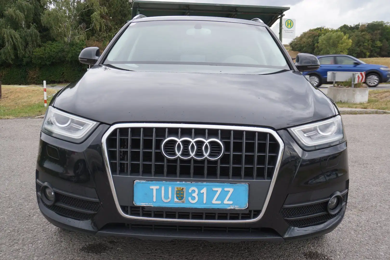 Audi Q3 2.0 TDI Schwarz - 1