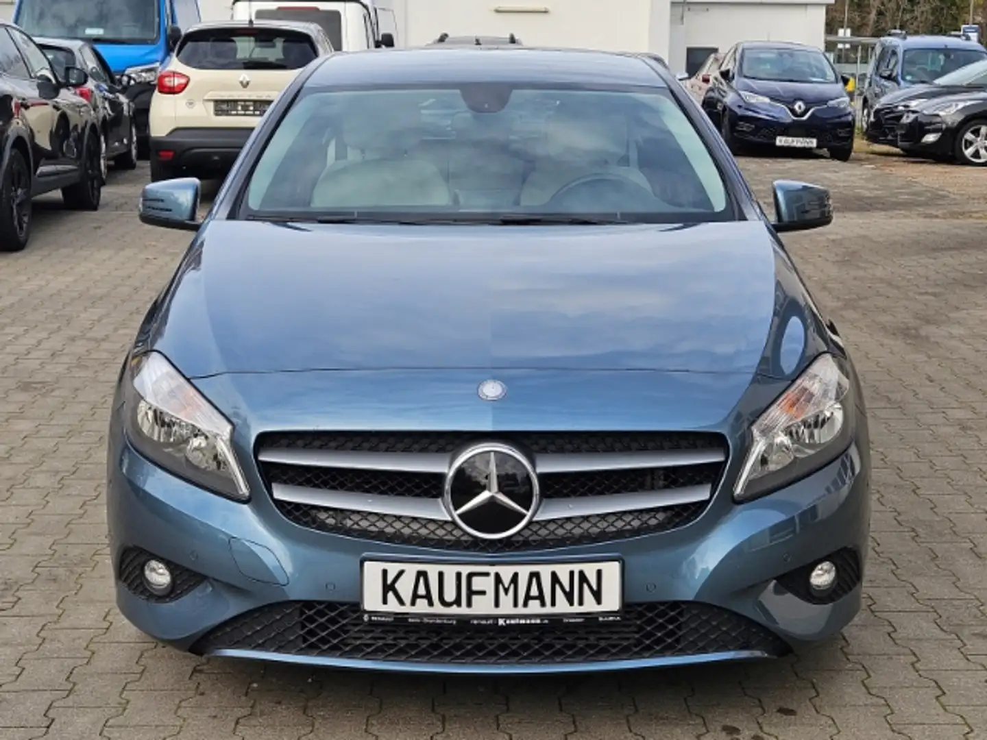 Mercedes-Benz A 180 BlueEfficiency Edition Azul - 2