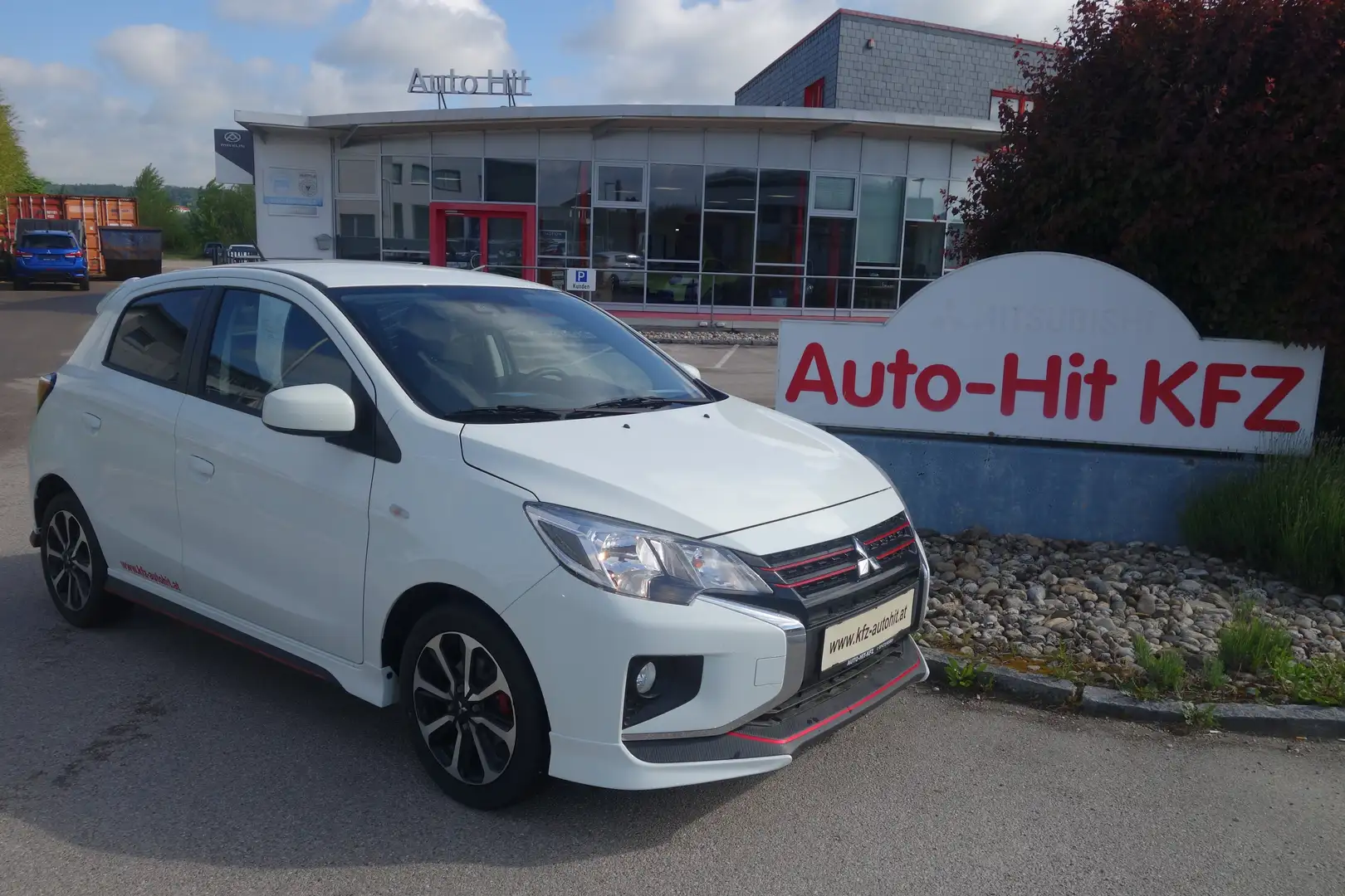 Mitsubishi Space Star 1,2 Invite **VERBAU/Kamera/leasingfähig** Weiß - 1