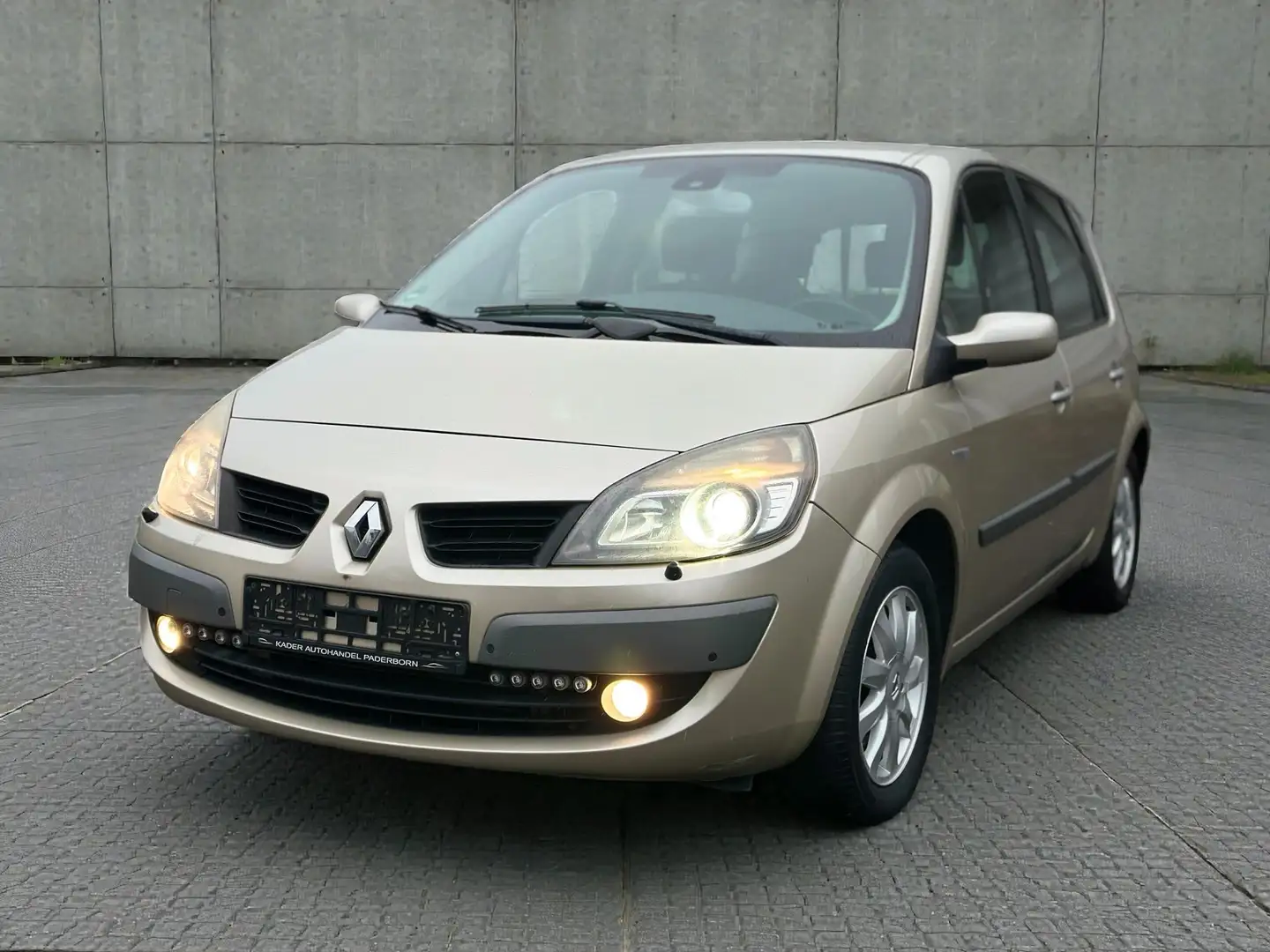 Renault Scenic Exception *1,9l Diesel *TÜV Neu *Klima* Beige - 1
