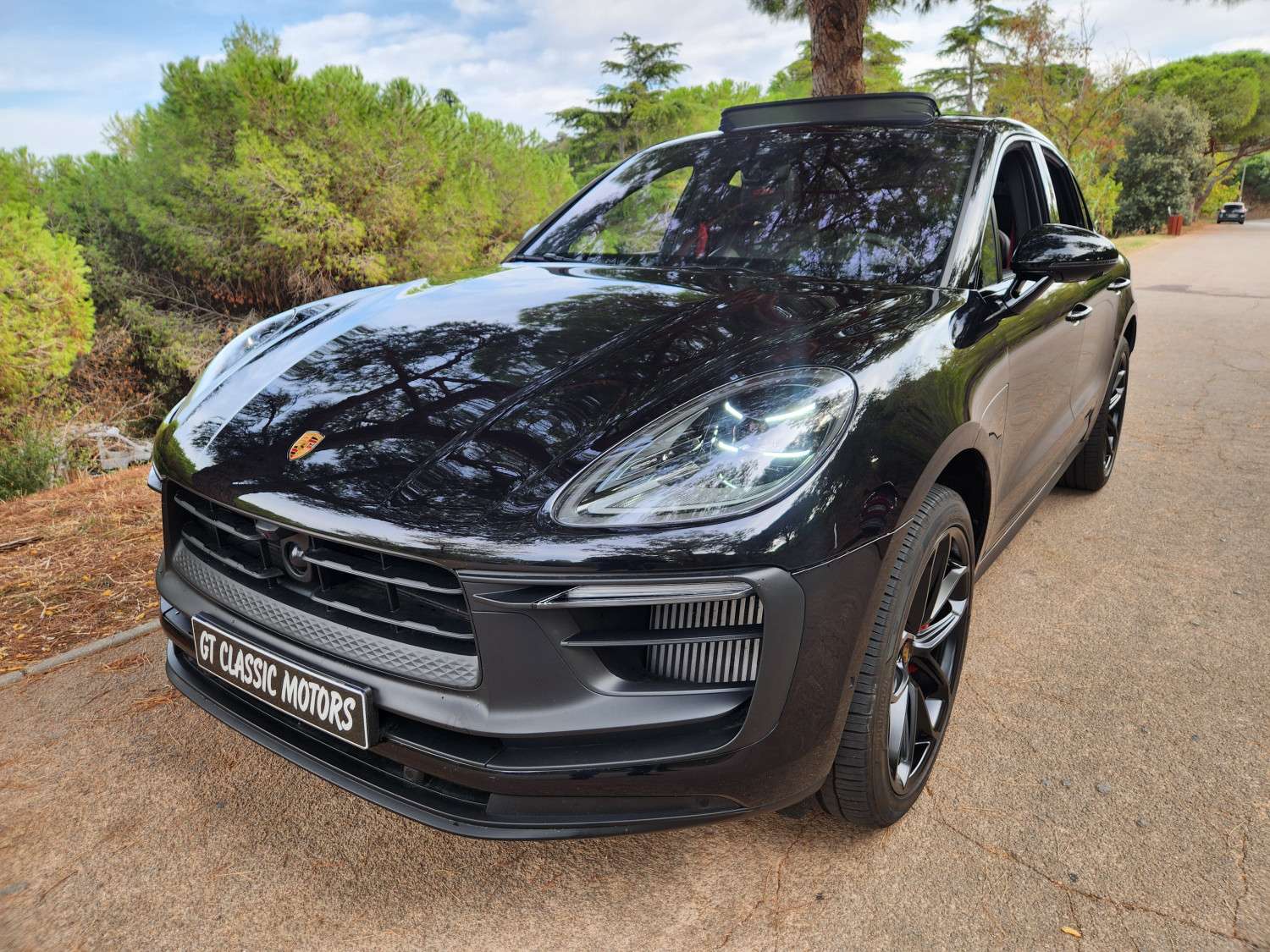 2023 Porsche MACAN
