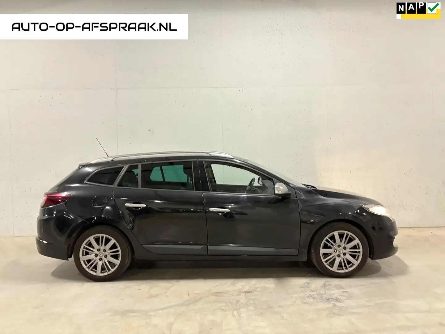 Renault Megane Estate 1.4 TCe GT-Line Navigatie Cruise Clima EXPO Zwart - 1