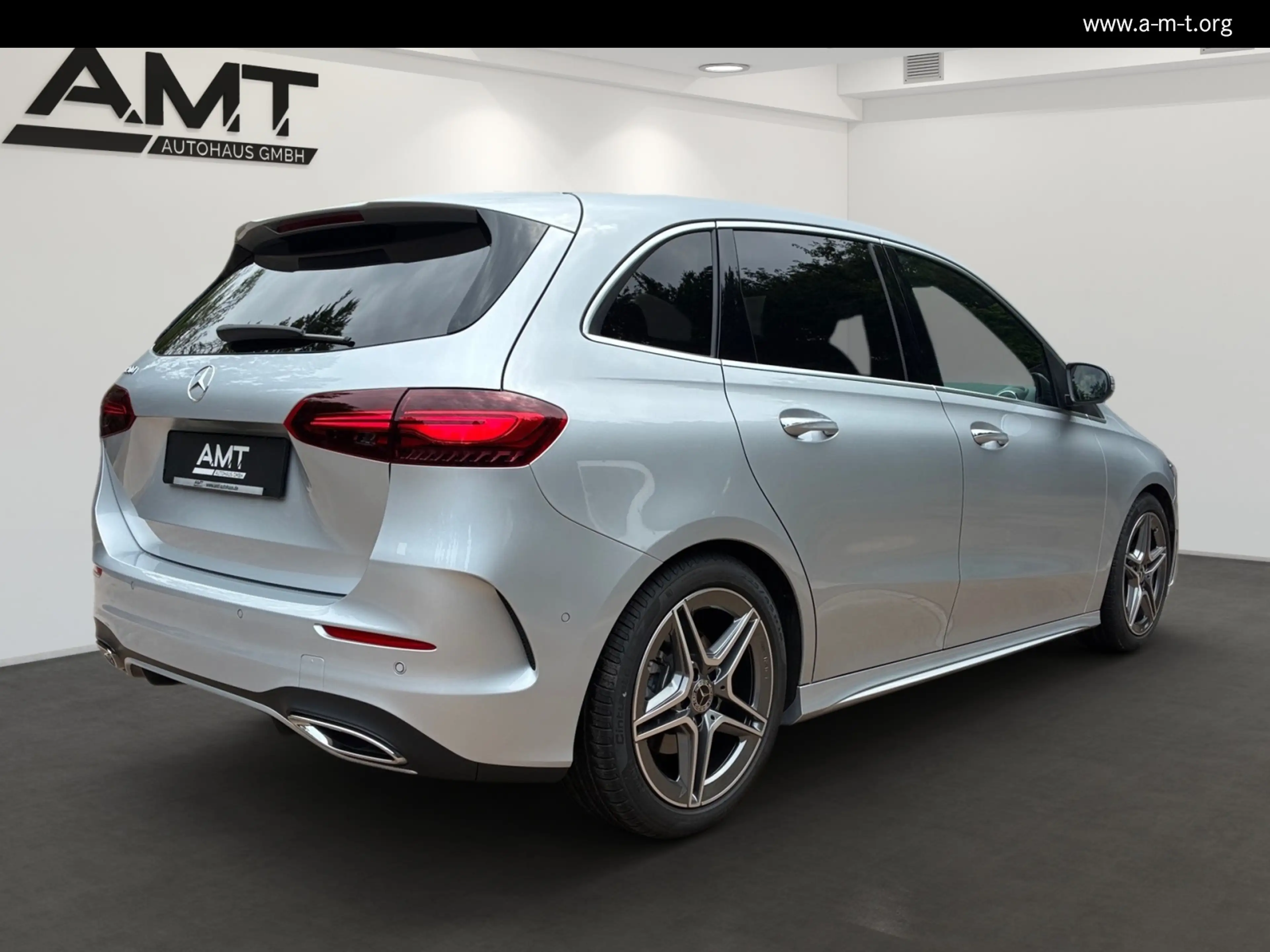 Mercedes-Benz B 200 B 200 AMG Line/Navi/Keyless-Go/Autom./LED/AHK — photo 3