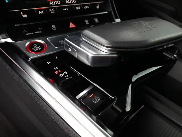 Audi e-tron SB 95 quattro S-LINE *NP: € 123.766.- / 22 ZOLL / SKY / MATRIX-LED / AHV & KAMERA / SPORTSITZE PLUS* Ansicht 8