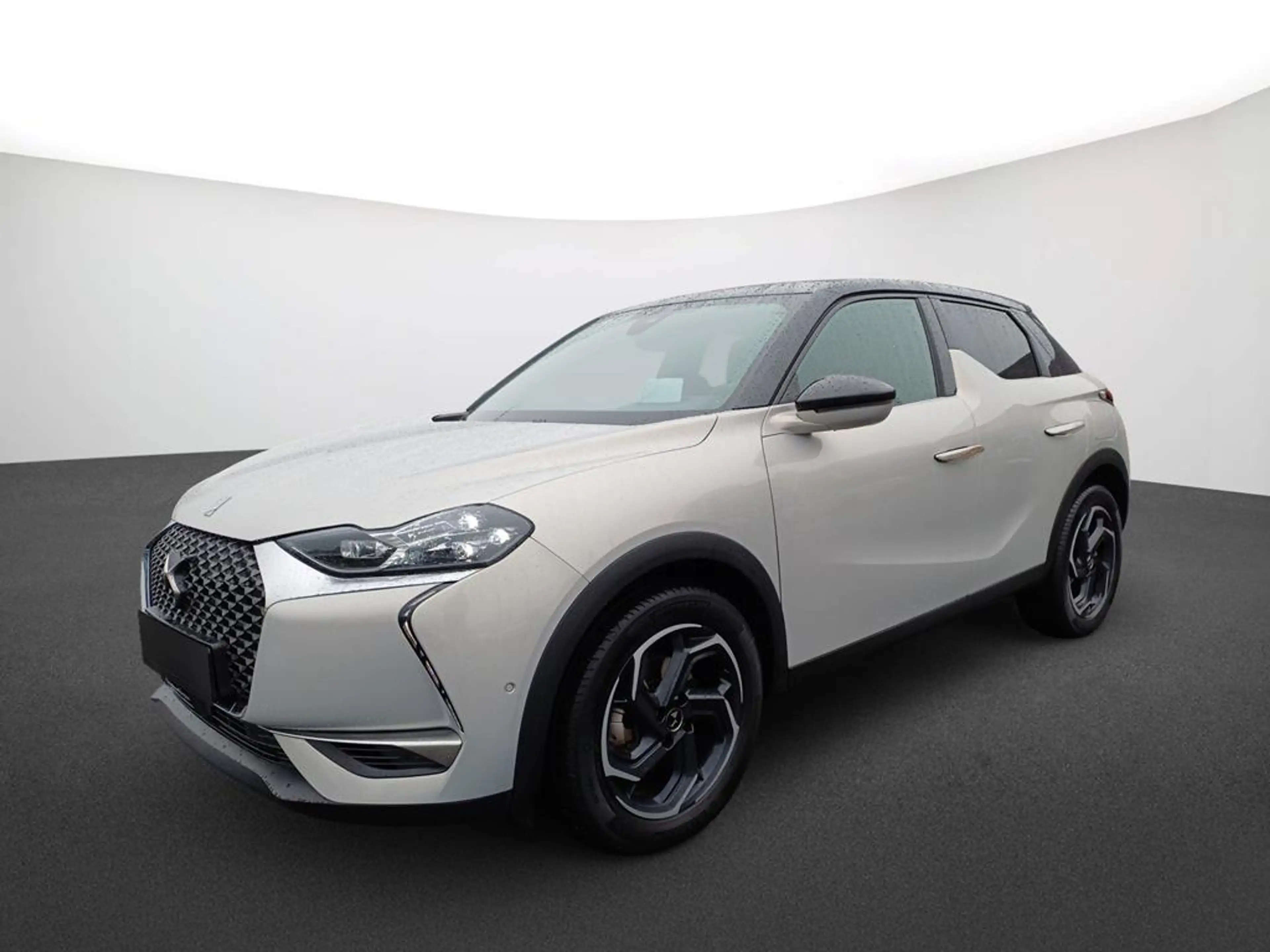 DS Automobiles DS 3 Crossback Blue HDI 130 Rivoli EAT8 — photo 2