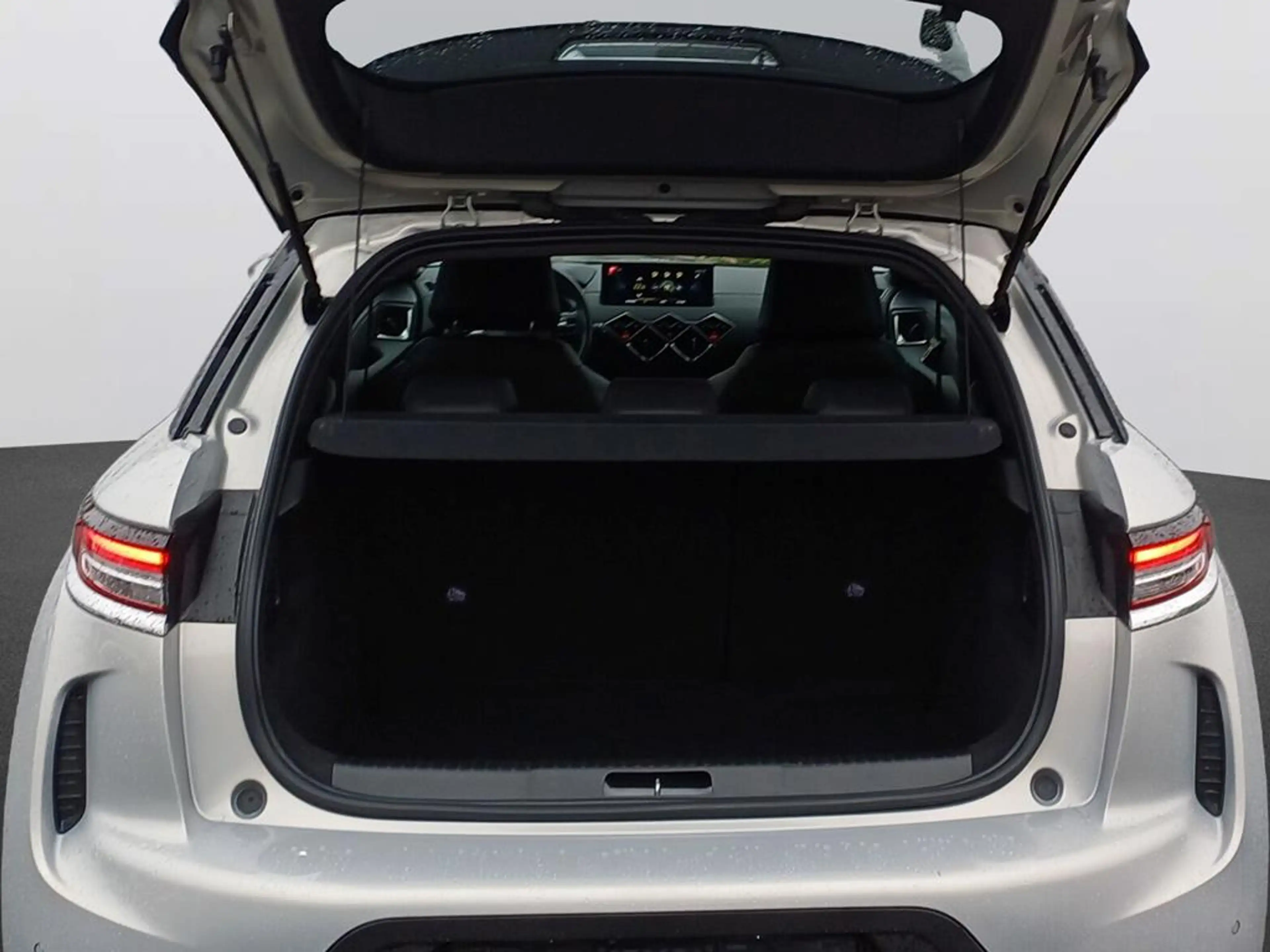 DS Automobiles DS 3 Crossback Blue HDI 130 Rivoli EAT8 — photo 7