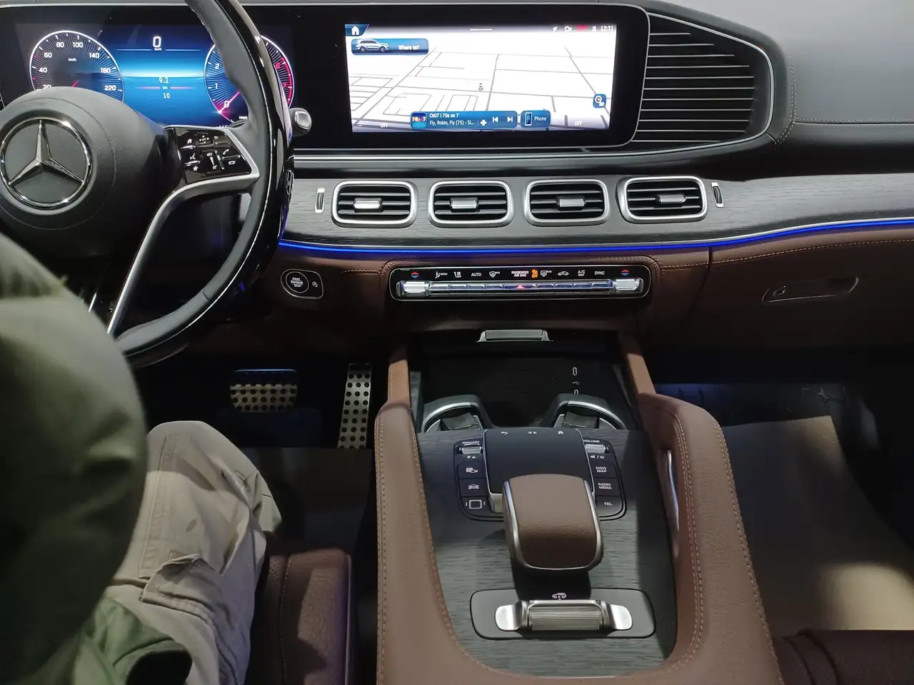 Mercedes-Benz GLS снимка Mercedes-Benz GLS