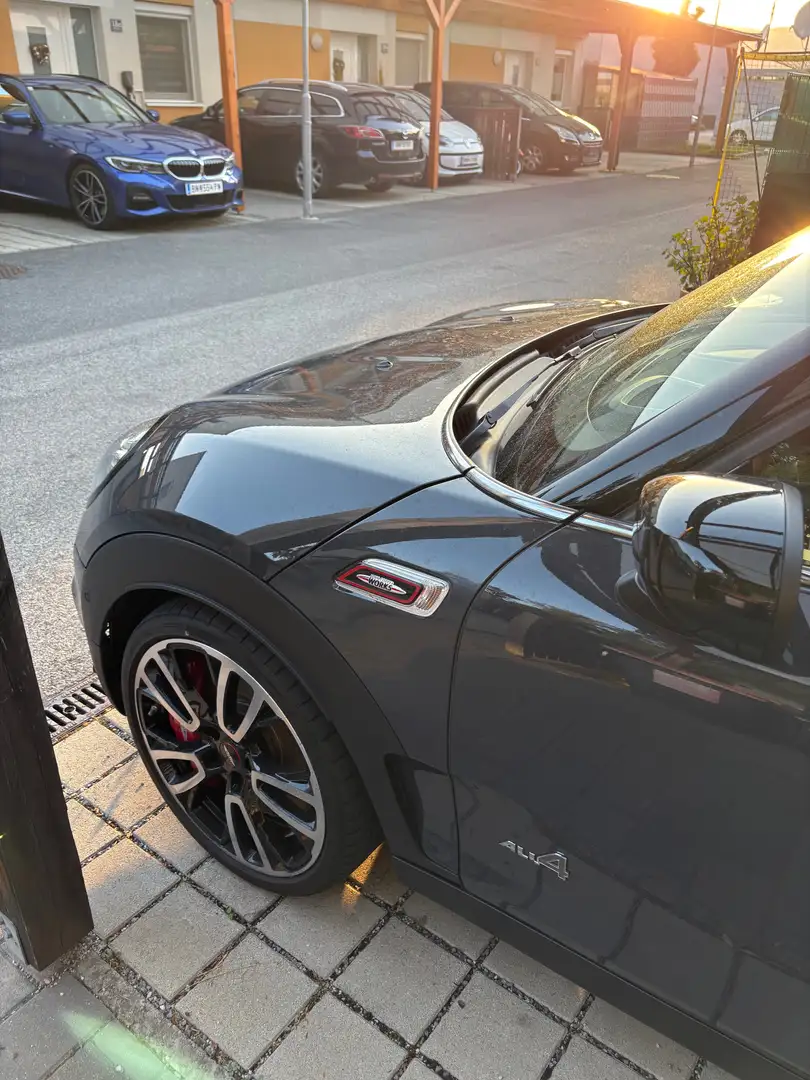 MINI John Cooper Works Clubman MINI Clubman John Cooper Works ALL4 Aut. John Cooper Works Grau - 2