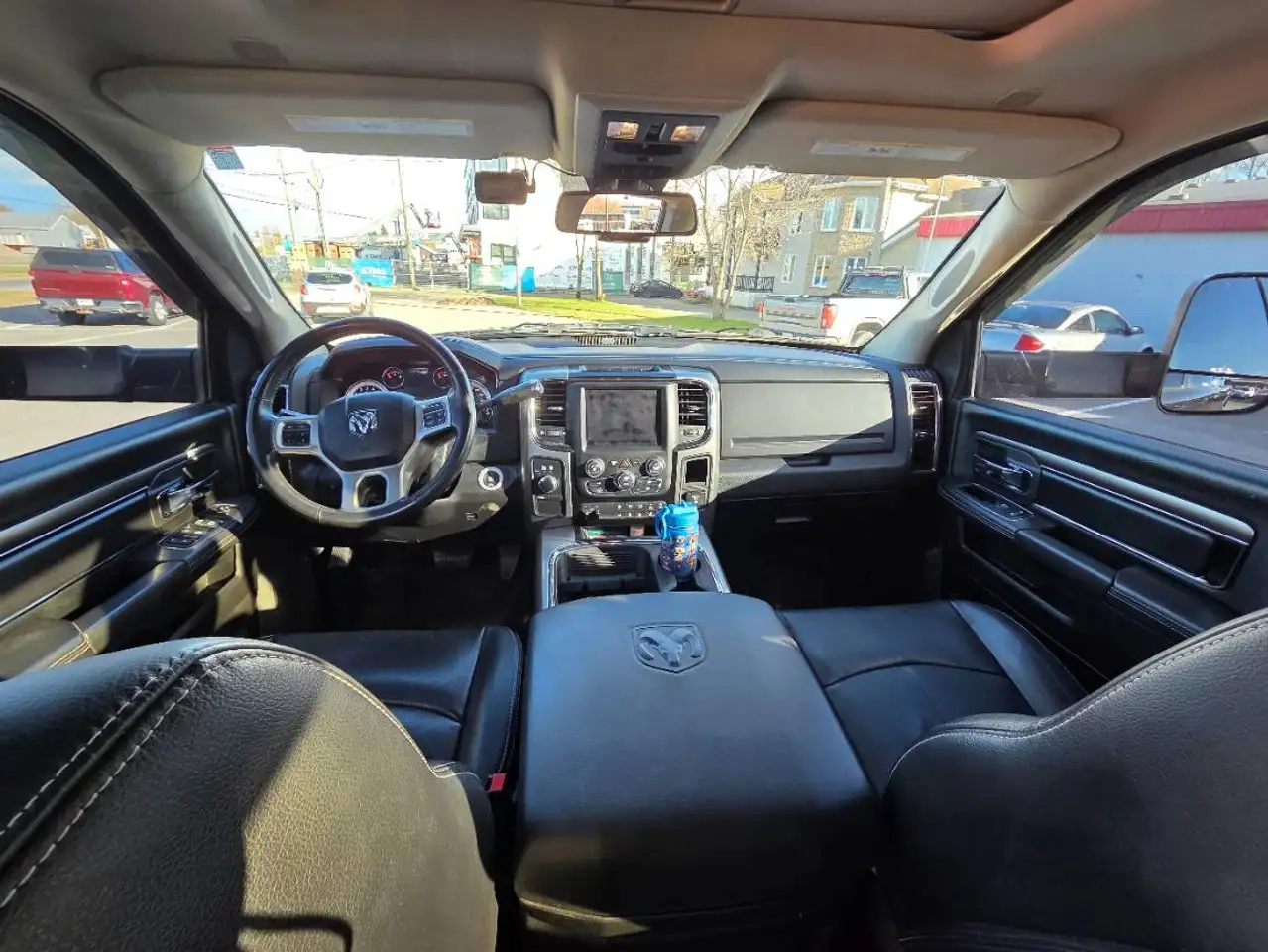 RAM 2500 снимка RAM 2500