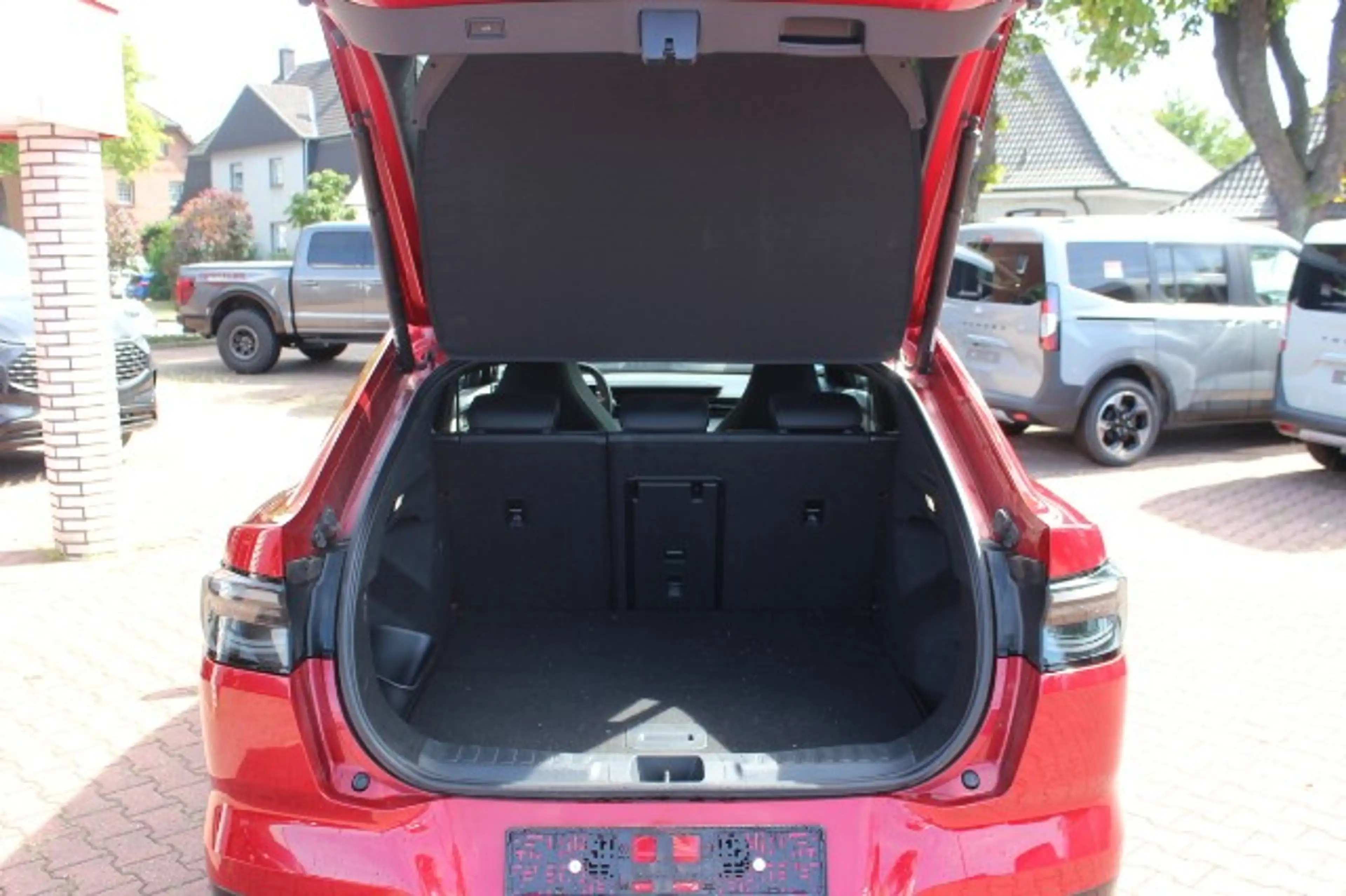 Ford Capri Premium AWD Wärmep. / PANO / B&O / FGS 5 J. — photo 8