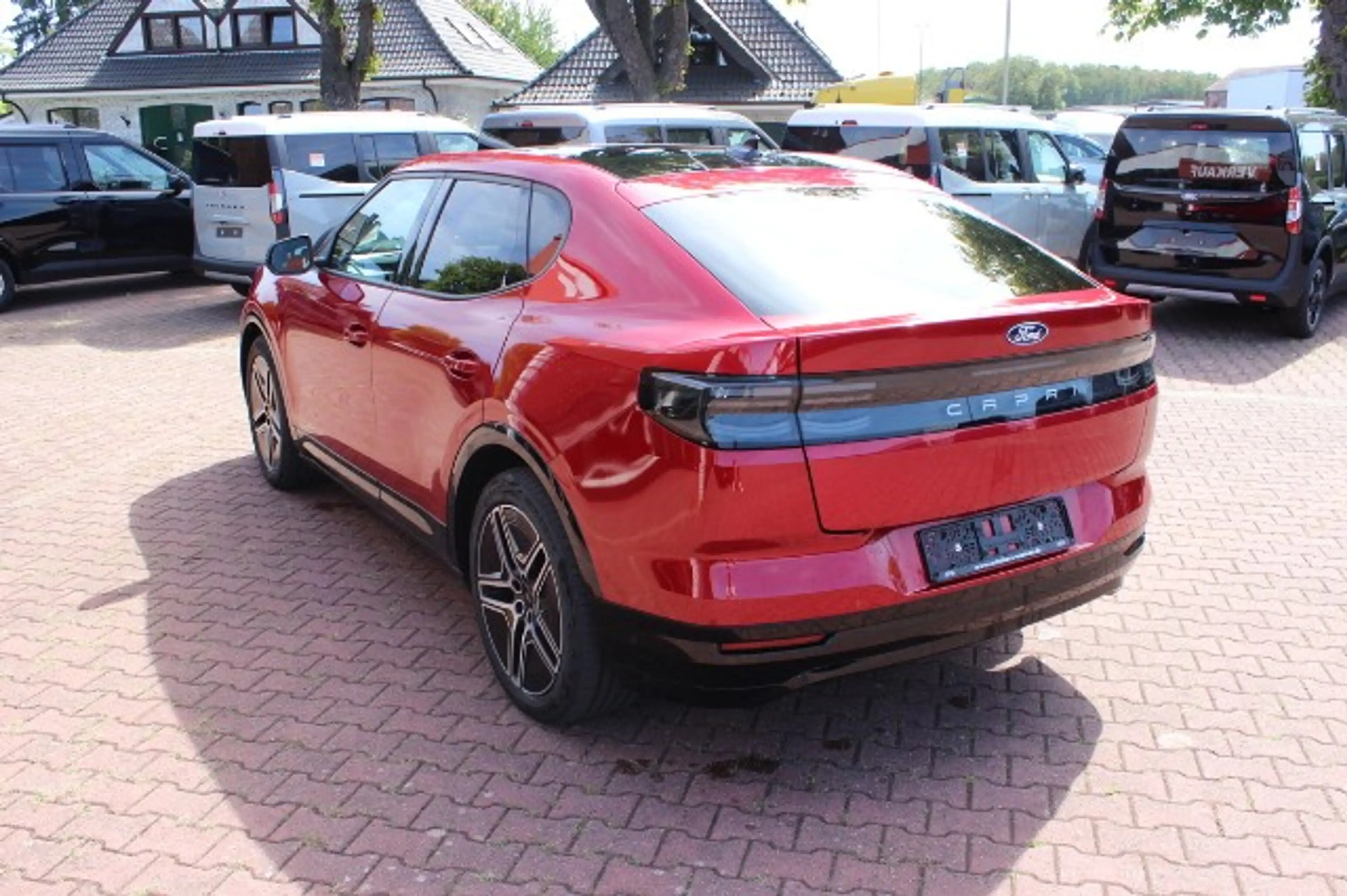 Ford Capri Premium AWD Wärmep. / PANO / B&O / FGS 5 J. — photo 4