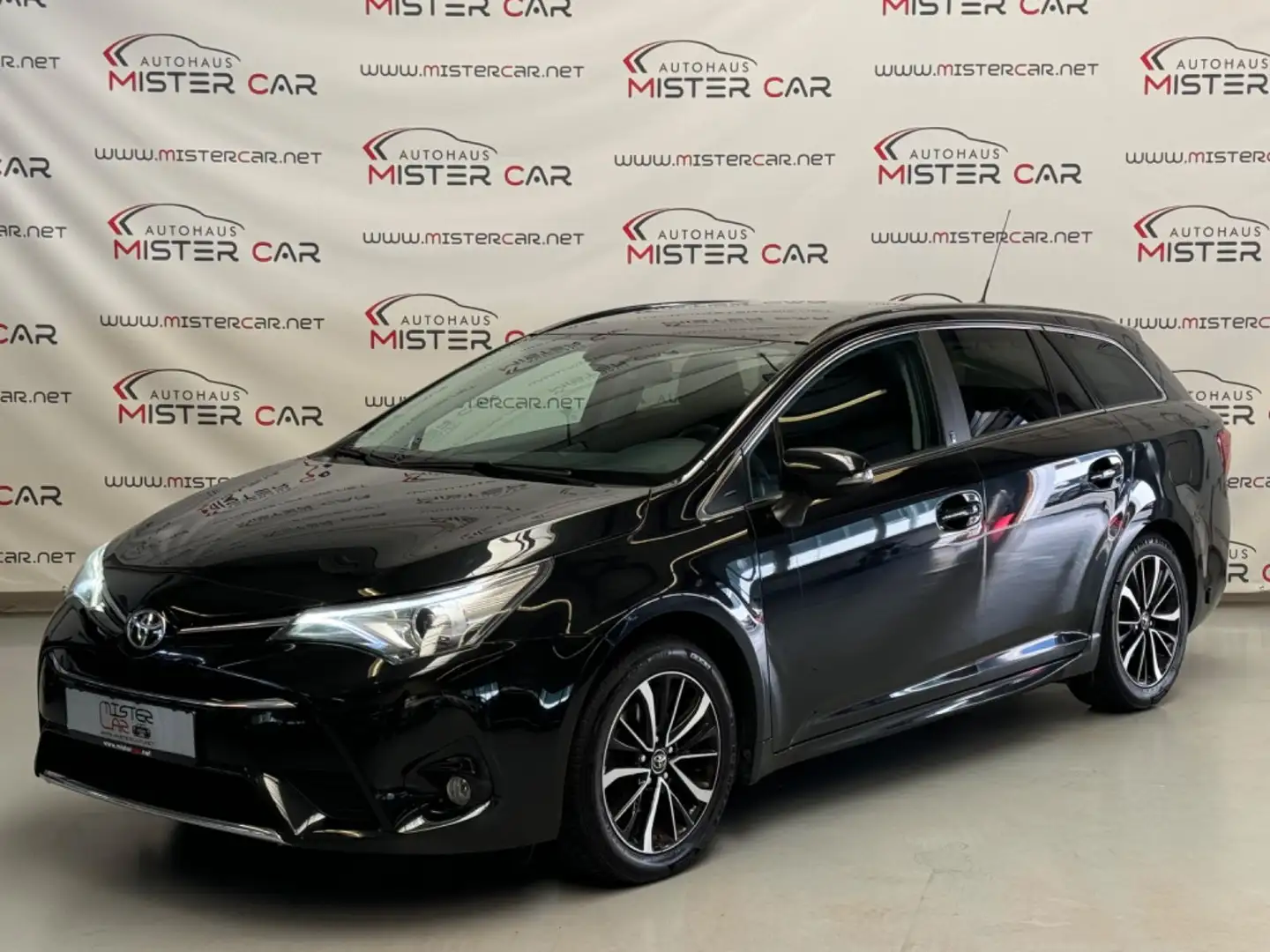 Toyota Avensis Touring Sports Team D LPG GAS/Navi/AHK Noir - 1