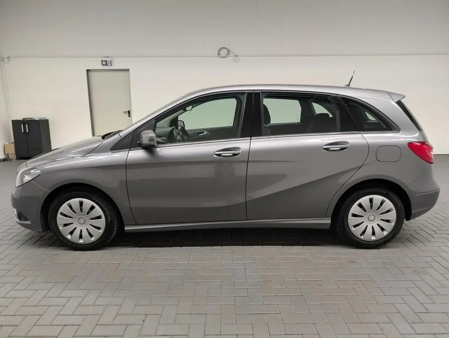 Mercedes-Benz B 220 Navi/SHZ/PDC/Kam/Tempomat Grau - 2