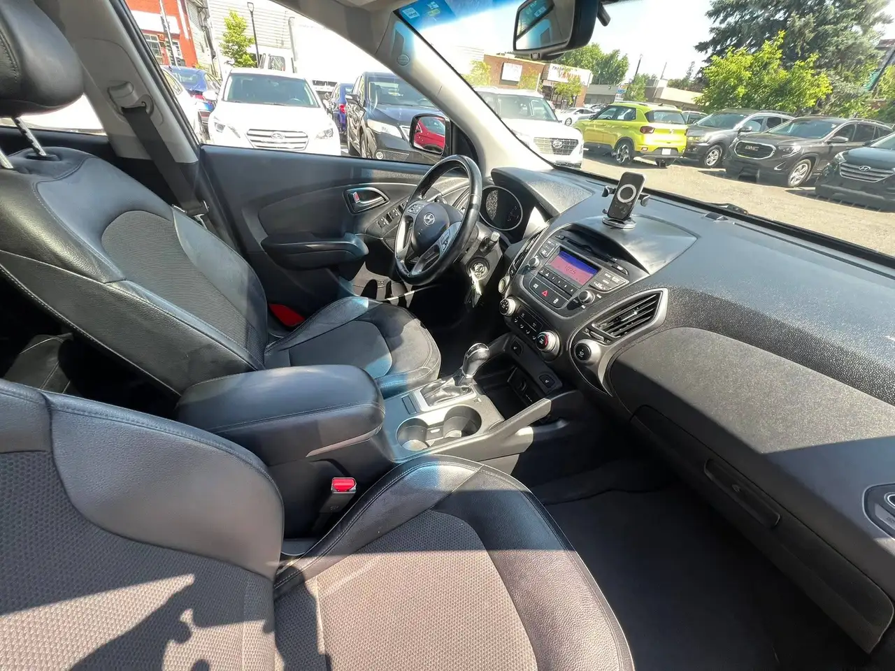 Hyundai TUCSON photo Hyundai TUCSON