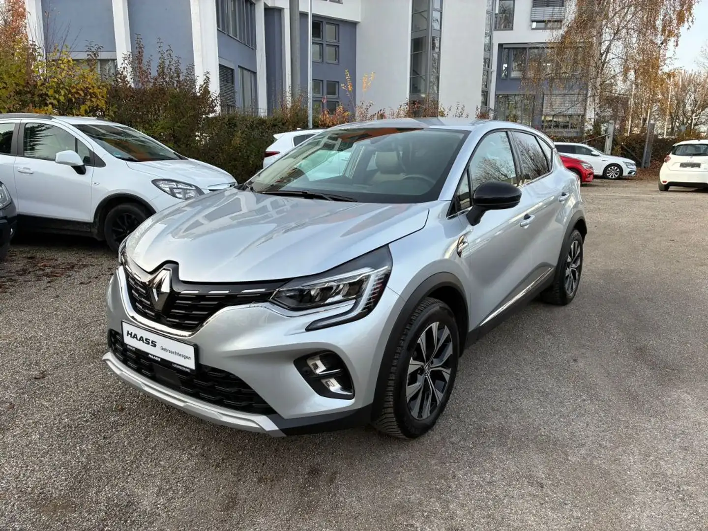 Renault Captur TCe Mild Hybrid 140 EDC GPF TECHNO Silber - 1