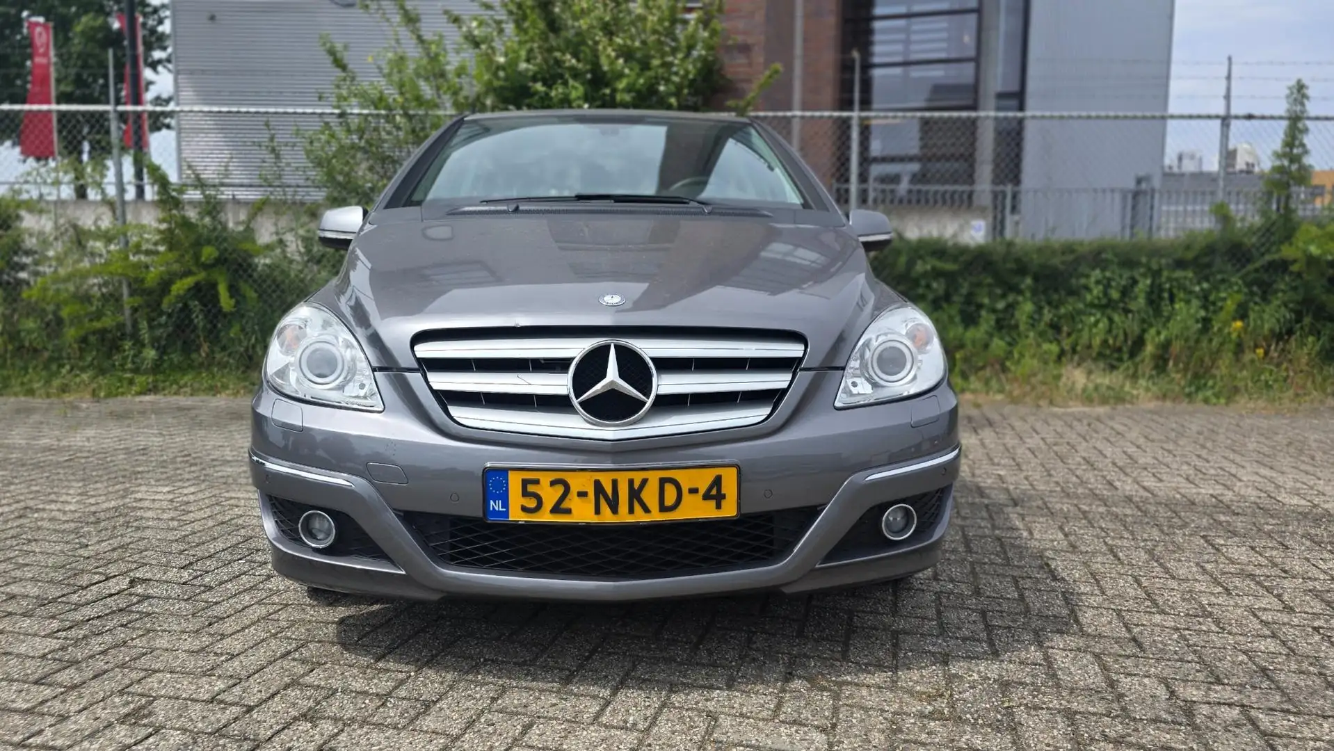 Mercedes-Benz B 180 Business Class Сірий - 2