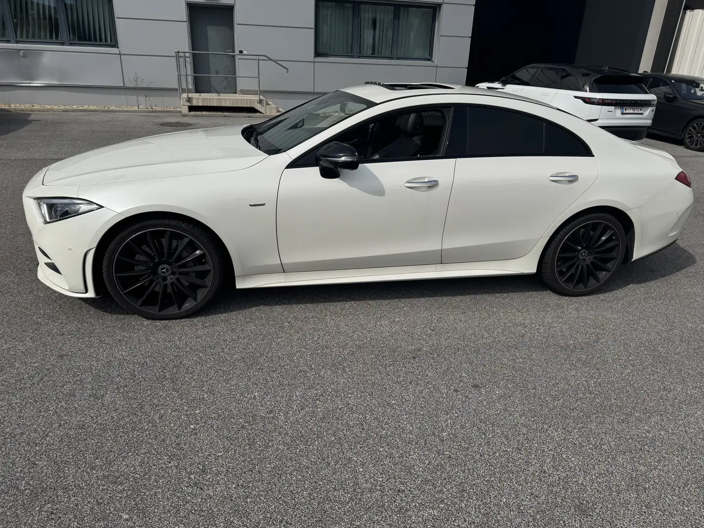 Mercedes-Benz CLS 450 4MATIC Aut. Voll Ausstattung AMG Paket Weiß - 1