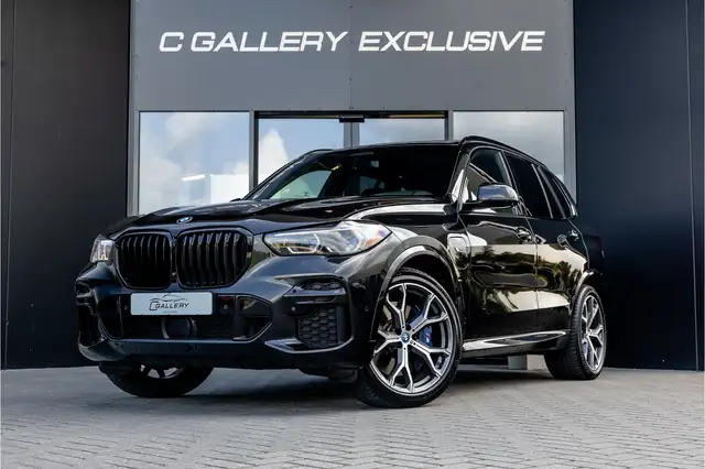 BMW X5 view 3