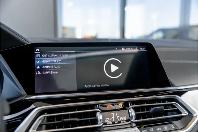 BMW X5 view 22