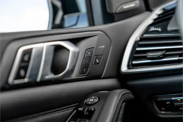 BMW X5 view 30