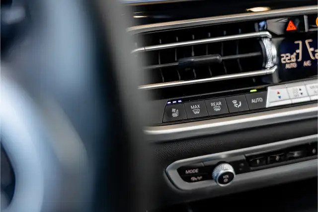 BMW X5 view 25