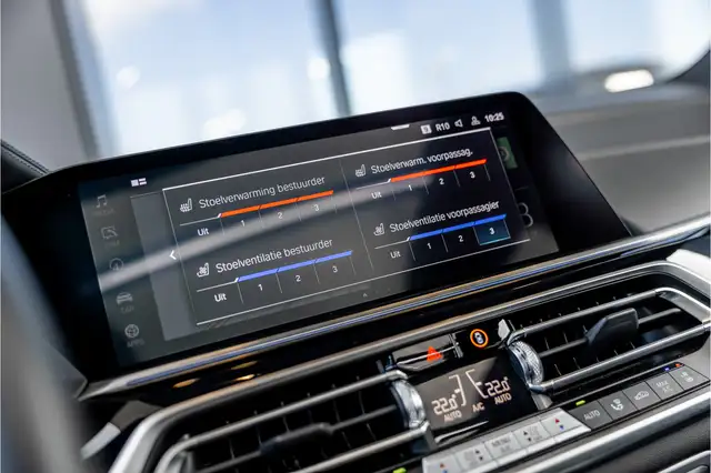 BMW X5 view 24