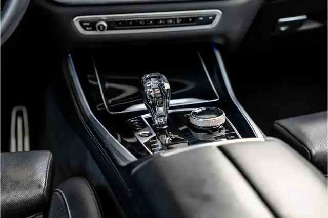 BMW X5 view 28