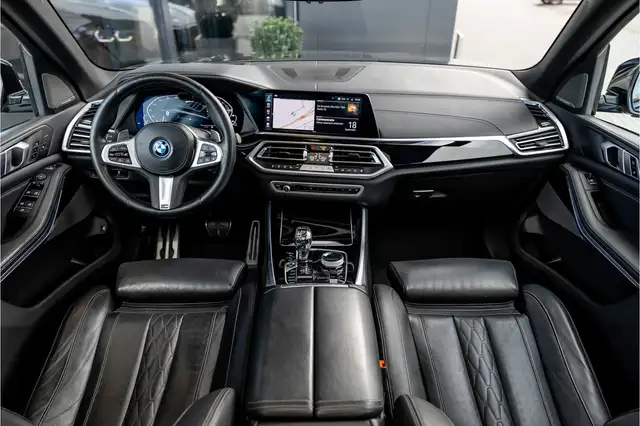 BMW X5 view 14