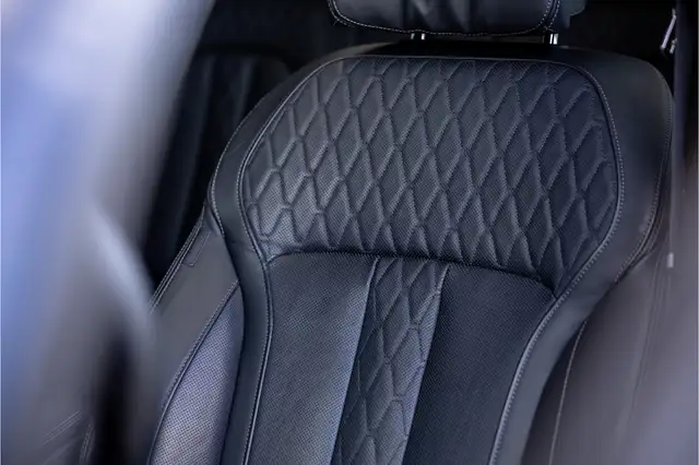 BMW X5 view 11