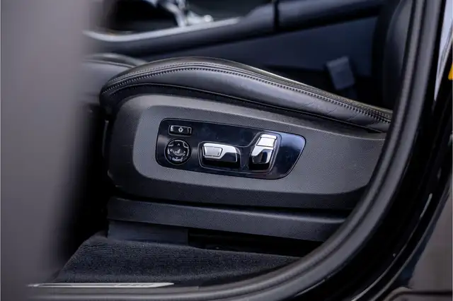 BMW X5 view 9