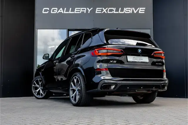 BMW X5 view 5