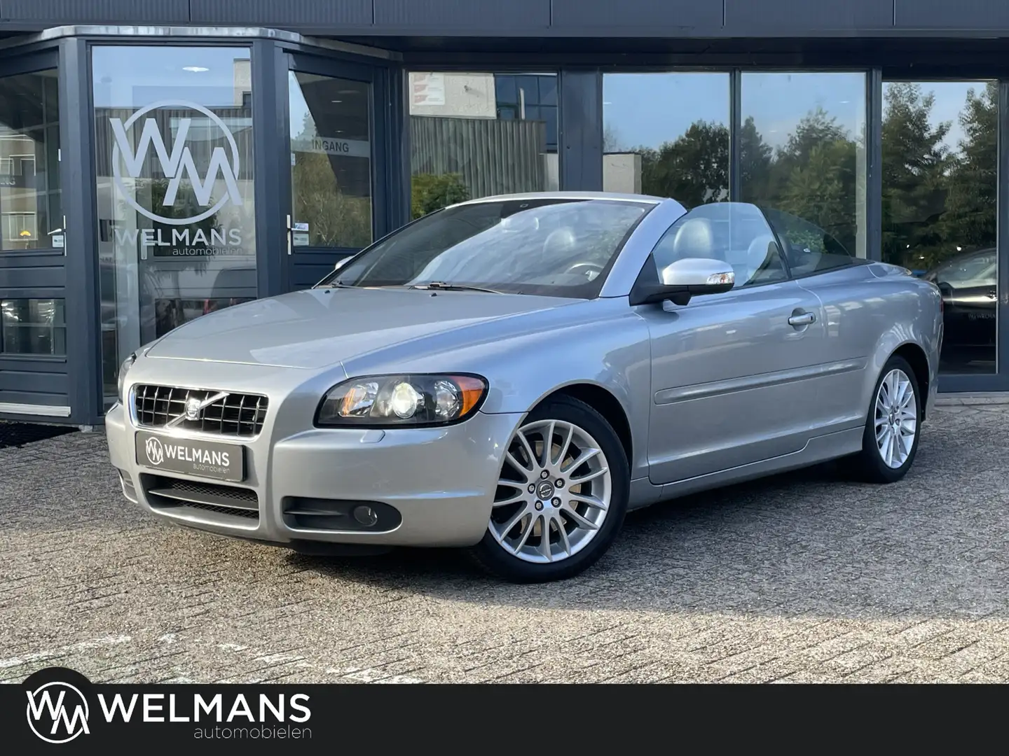 Volvo C70 Convertible 2.5 T5 230 pk Automaat Summum incl. €2 Grijs - 1