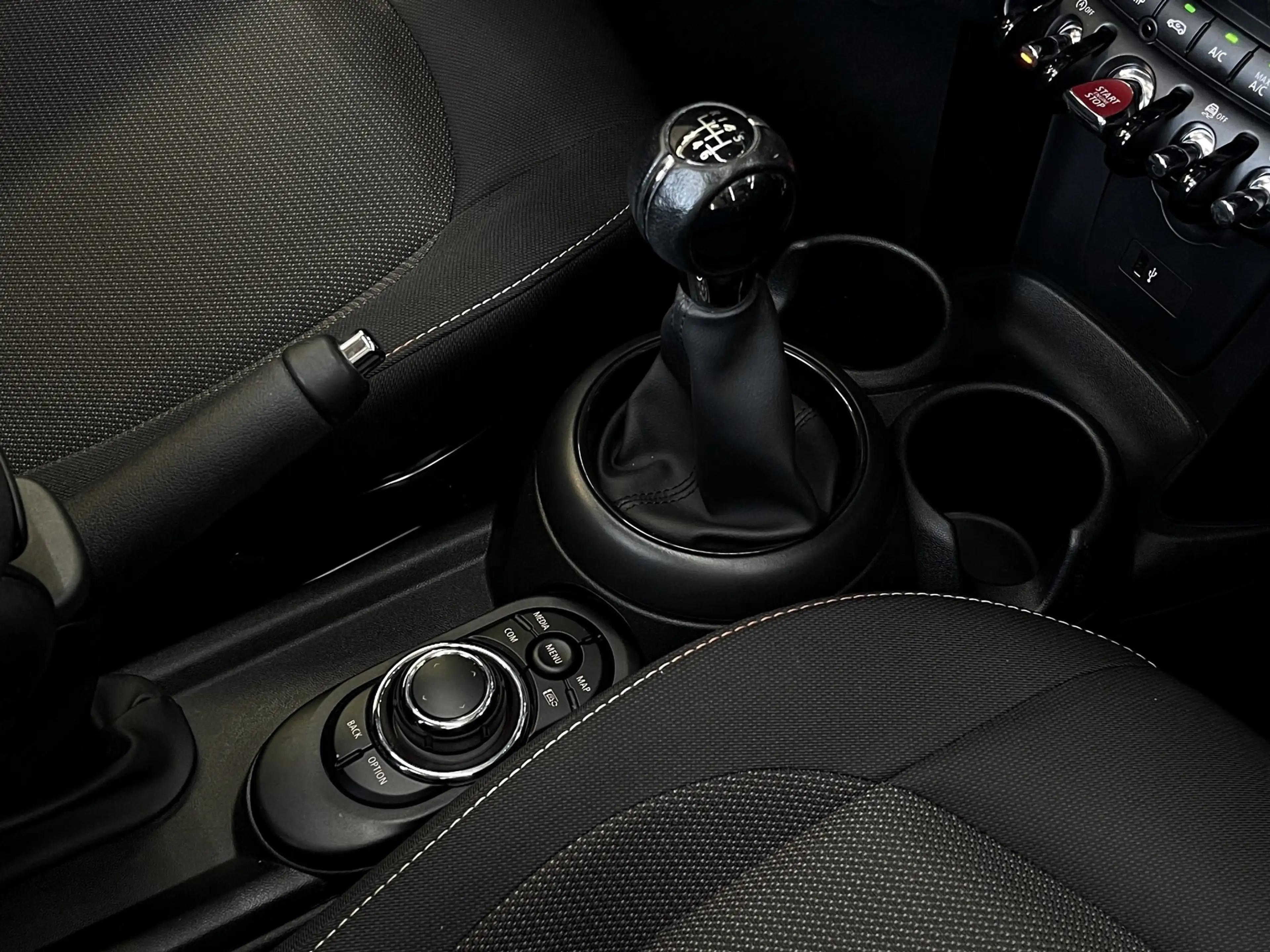 MINI Cooper Cabrio Cooper Cabrio LED Tempomat Klimaautomatik — photo 10