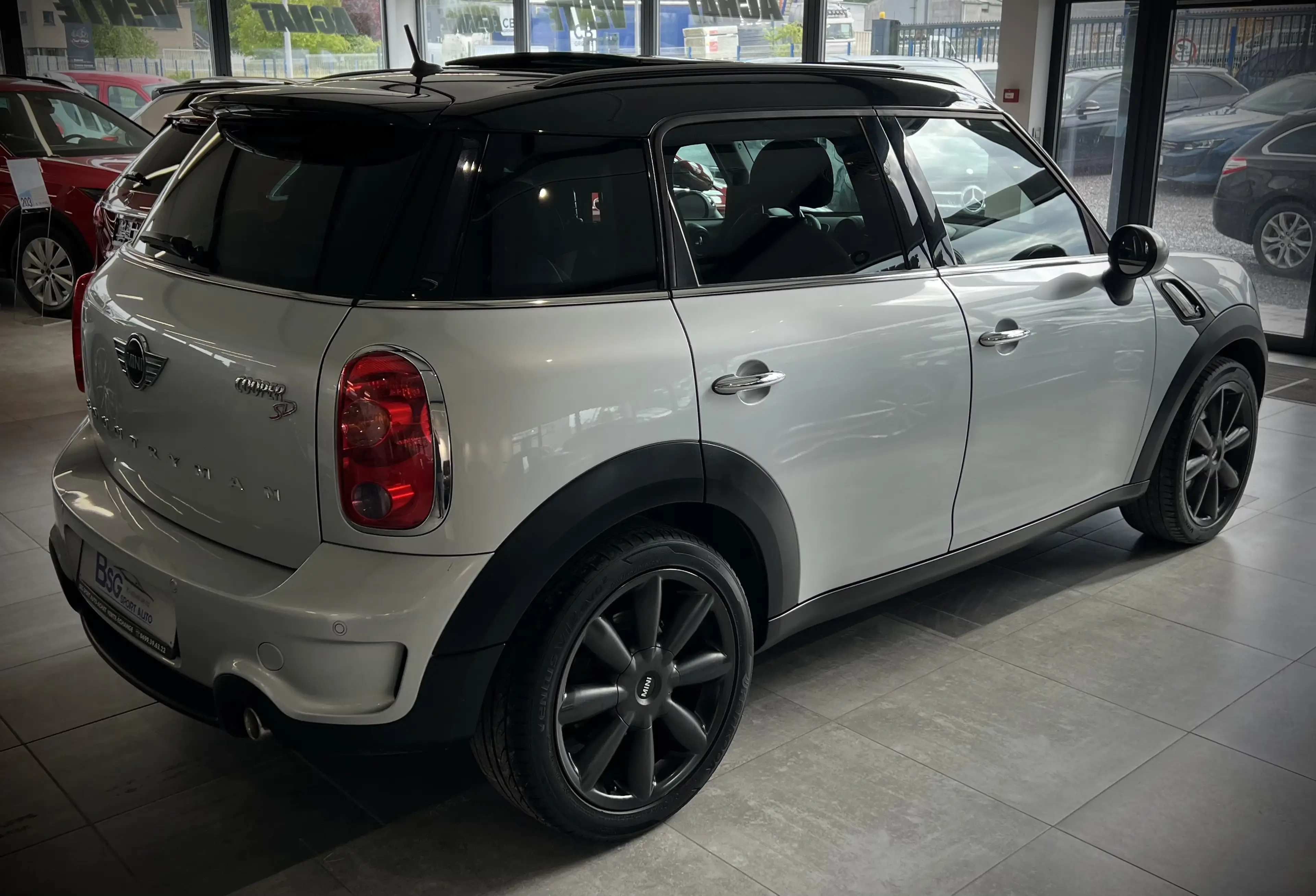 MINI Cooper SD Countryman 2.0 *TOIT PANO*CLIM*RADAR*XENON*EURO 5b — photo 4
